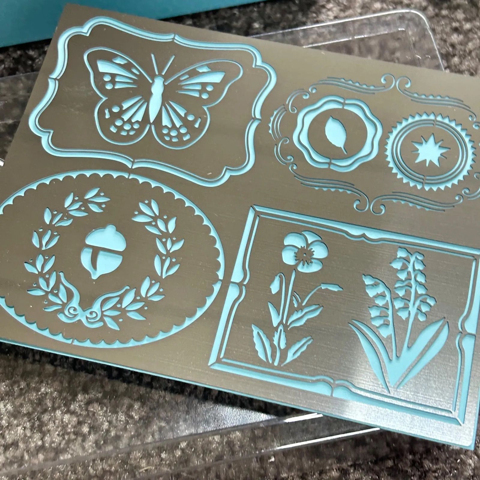 Martha Stewart ドライエンボス スターターキット エンボスプレート