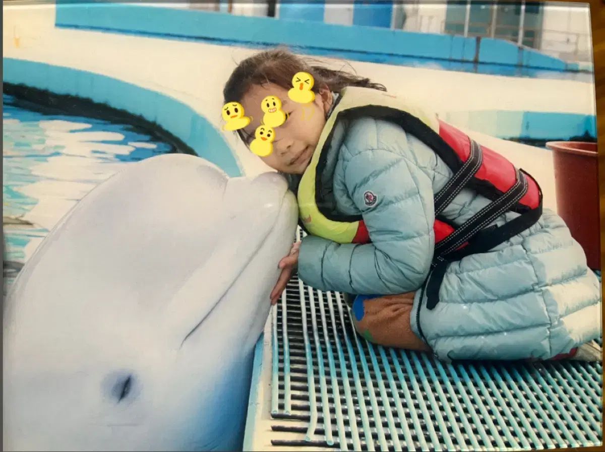 モンクレール レディース 女の子 キッズ ダウン シャーパル 6 Y