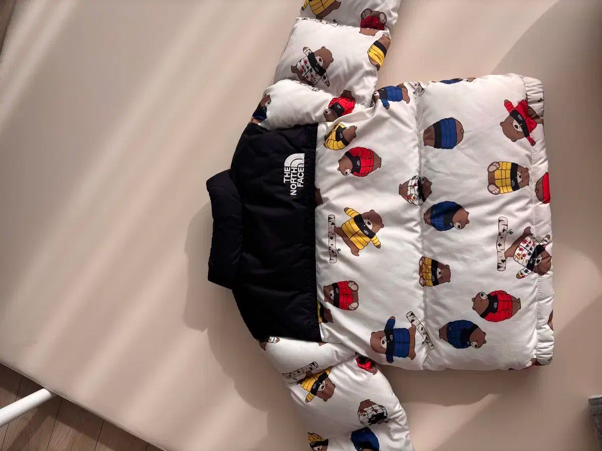 THE NORTH FACE ザノースフェイス クマ Nuptse ヌプシ 4 t