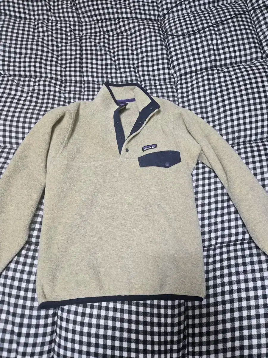 パタゴニア フリース プルオーバー ベージュ