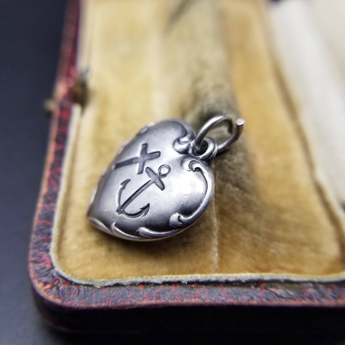 WWII期 ヴィンテージ スウィートハートジュエリー 錨と十字架 チャーム 925 シルバー ペンダントヘッド 銀 ネーム彫金 Ema Y 25-D