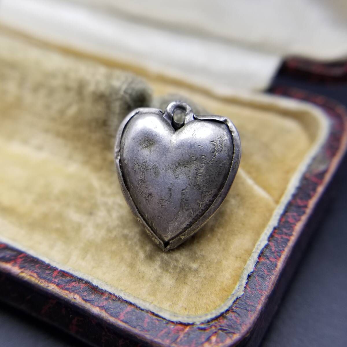 WWII期 ヴィンテージ スウィートハートジュエリー ホースシュー 勿忘草