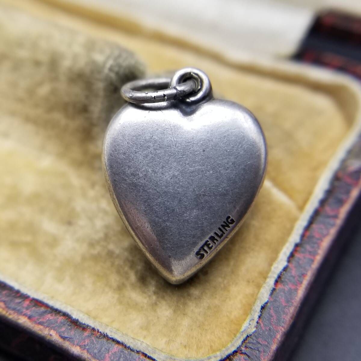 WWII期 ヴィンテージ スウィートハートジュエリー 葡萄の葉 チャーム 925 シルバー ペンダントヘッド 銀 レトロ フローラル Y 25-E