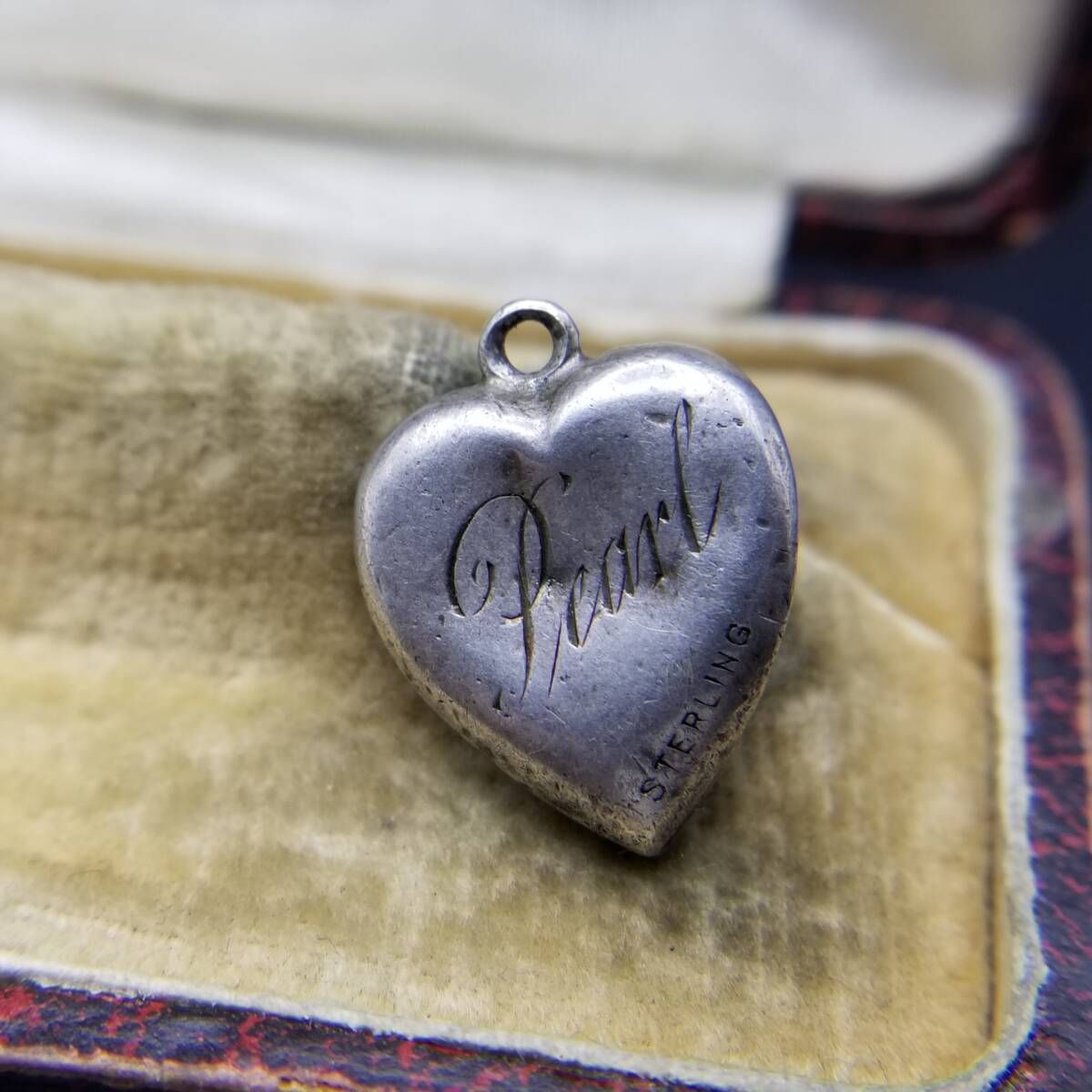 WWII期 ヴィンテージ スウィートハートジュエリー 2輪のお花 チャーム 925 シルバー ペンダントヘッド 銀 ネーム彫金 Pearl Y 25-E