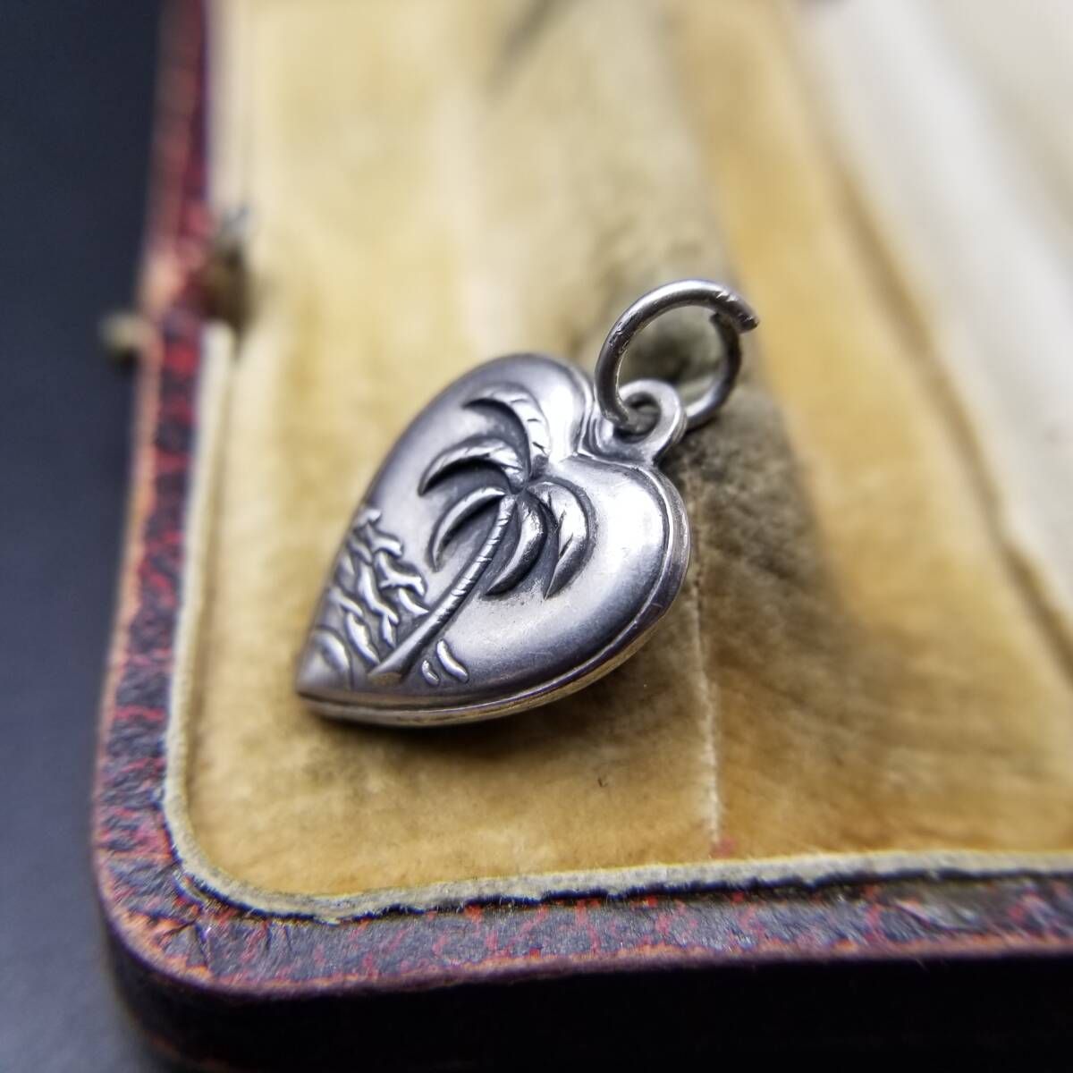 WWII期 ヴィンテージ スウィートハートジュエリー ヤシの木 海辺の風景 チャーム 925シルバー ペンダントヘッド 銀 ネーム彫金 Dadie Y 25-D