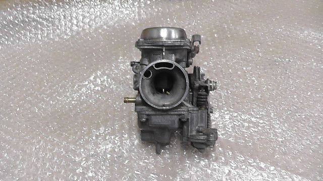 ナイトホーク250 MC 26 1102 xxx の キャブレター