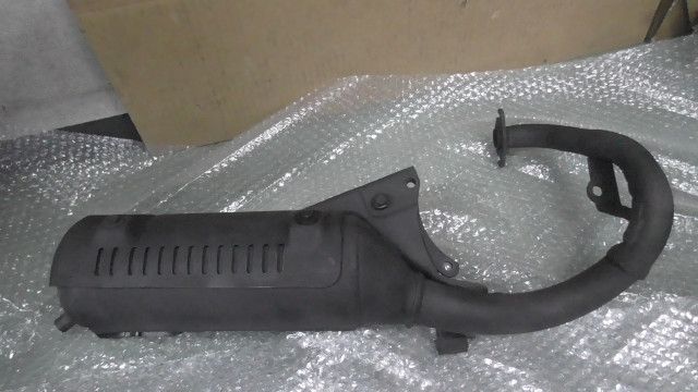 ジュリオ AF 52 1007 xxx の マフラー