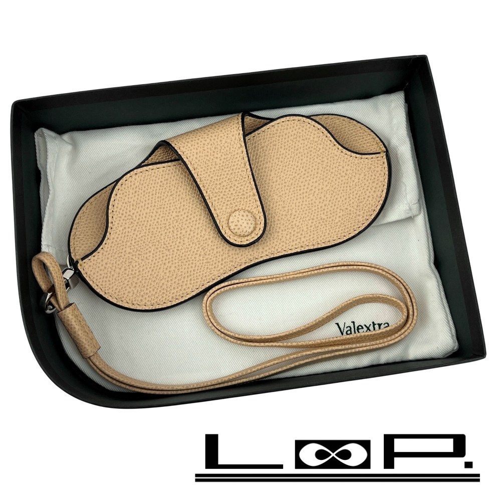 ヴァレクストラ 眼鏡ケース ストラップ レザー ベージュ 箱 468186 11