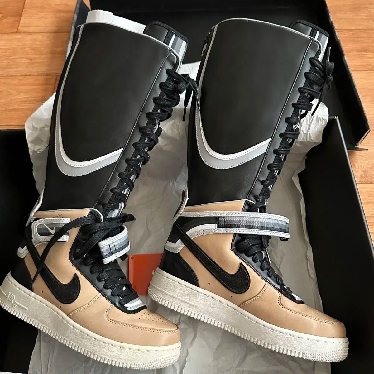 ナイキ リカルド ティシー エアフォース ブーツ タン 230