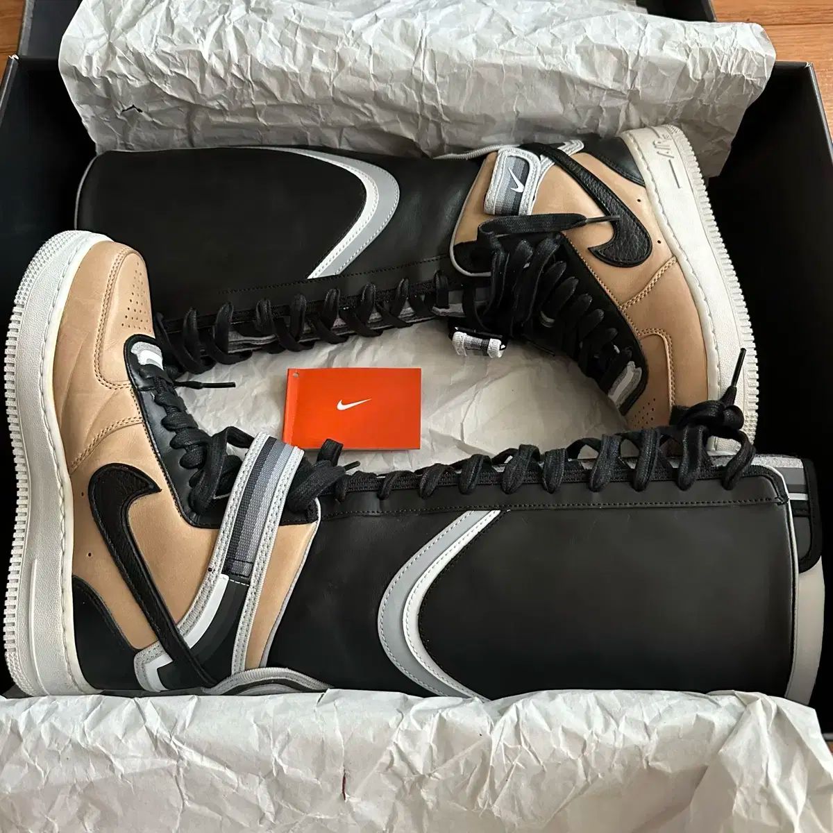 ナイキ リカルド ティシー エアフォース ブーツ タン 230