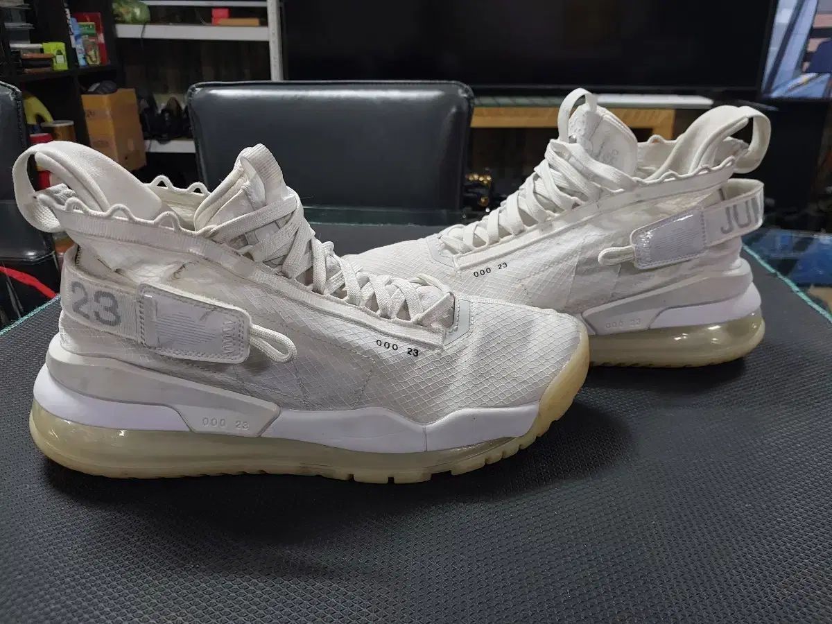 ナイキ ジョーダン プロト マックス 720 白 265mm