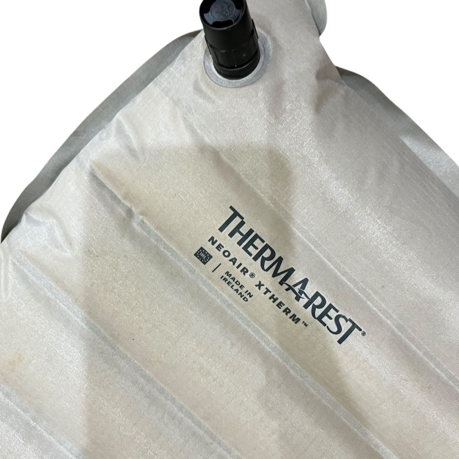 サーマレスト THERMAREST エアマットレス ネオエアー Xサーモ 185cm アウトドア キャンプ 収納袋は非純正 寝具 ポンプなし