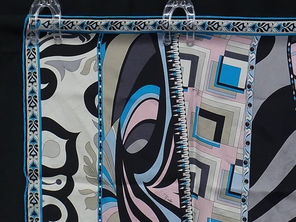 □美品□ EMILIO PUCCI エミリオプッチ シルク100% ハンカチーフ