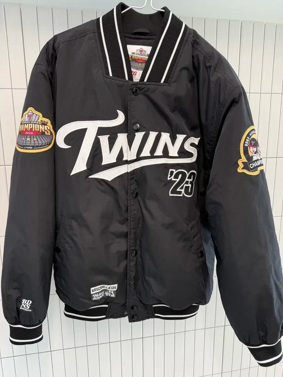BDNS x LGツインズ 2025 チャンピオン アウター ブラック
