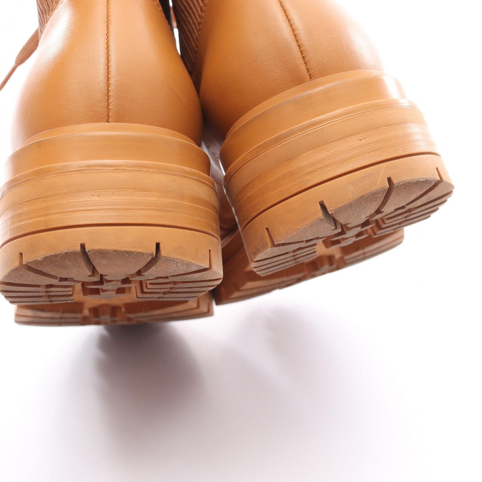 ショートブーツ