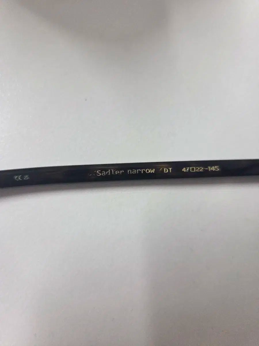 アイ반 새들러 ナロー 47 DARK TORTOISE