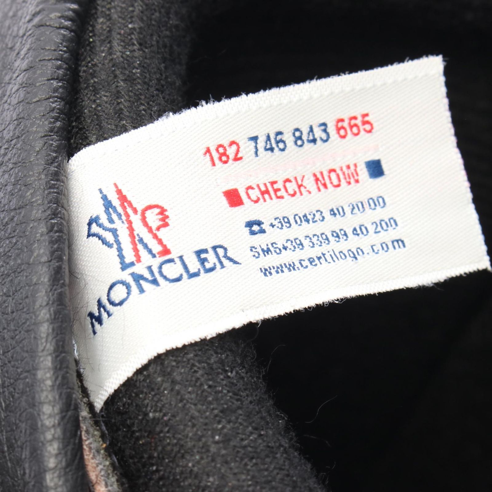 モンクレール MONCLER