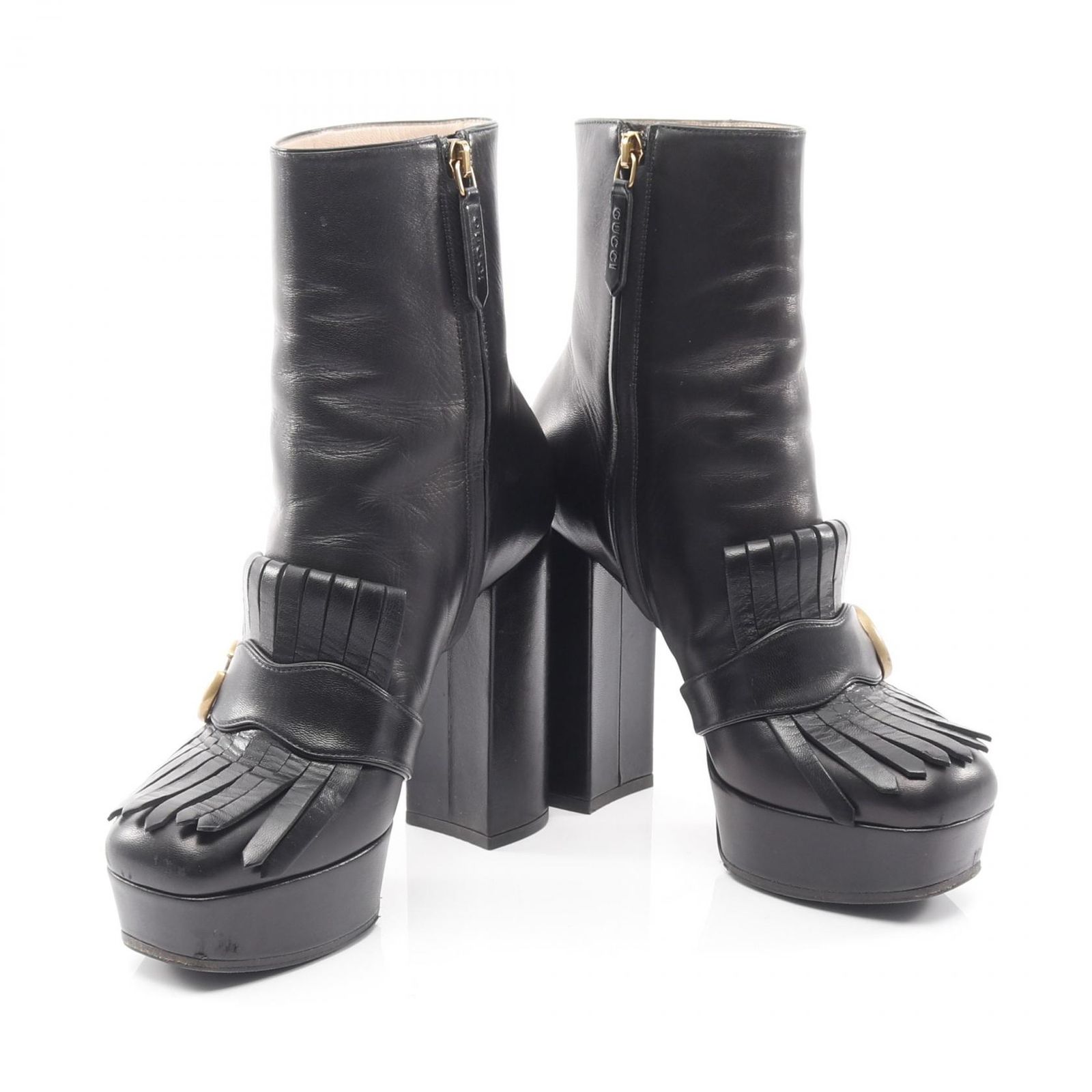 アンクルブーツ