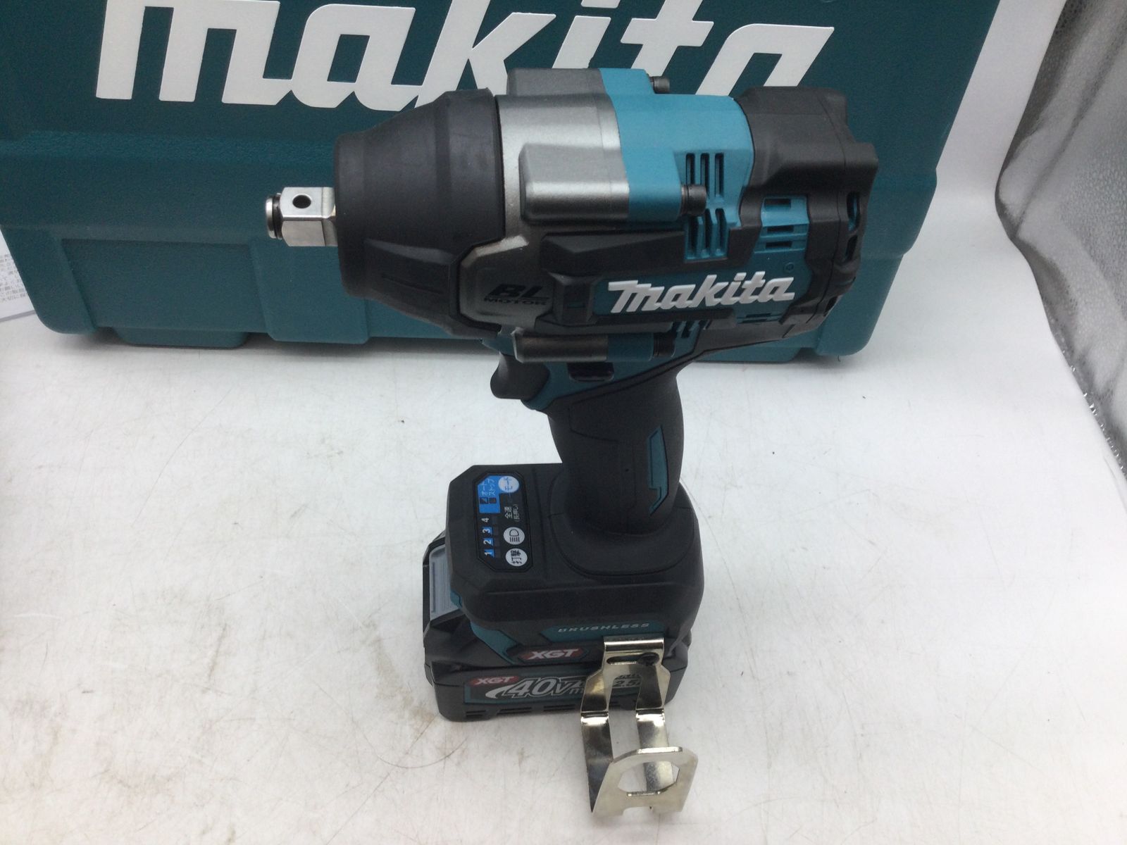 40 v充電式インパクトレンチ