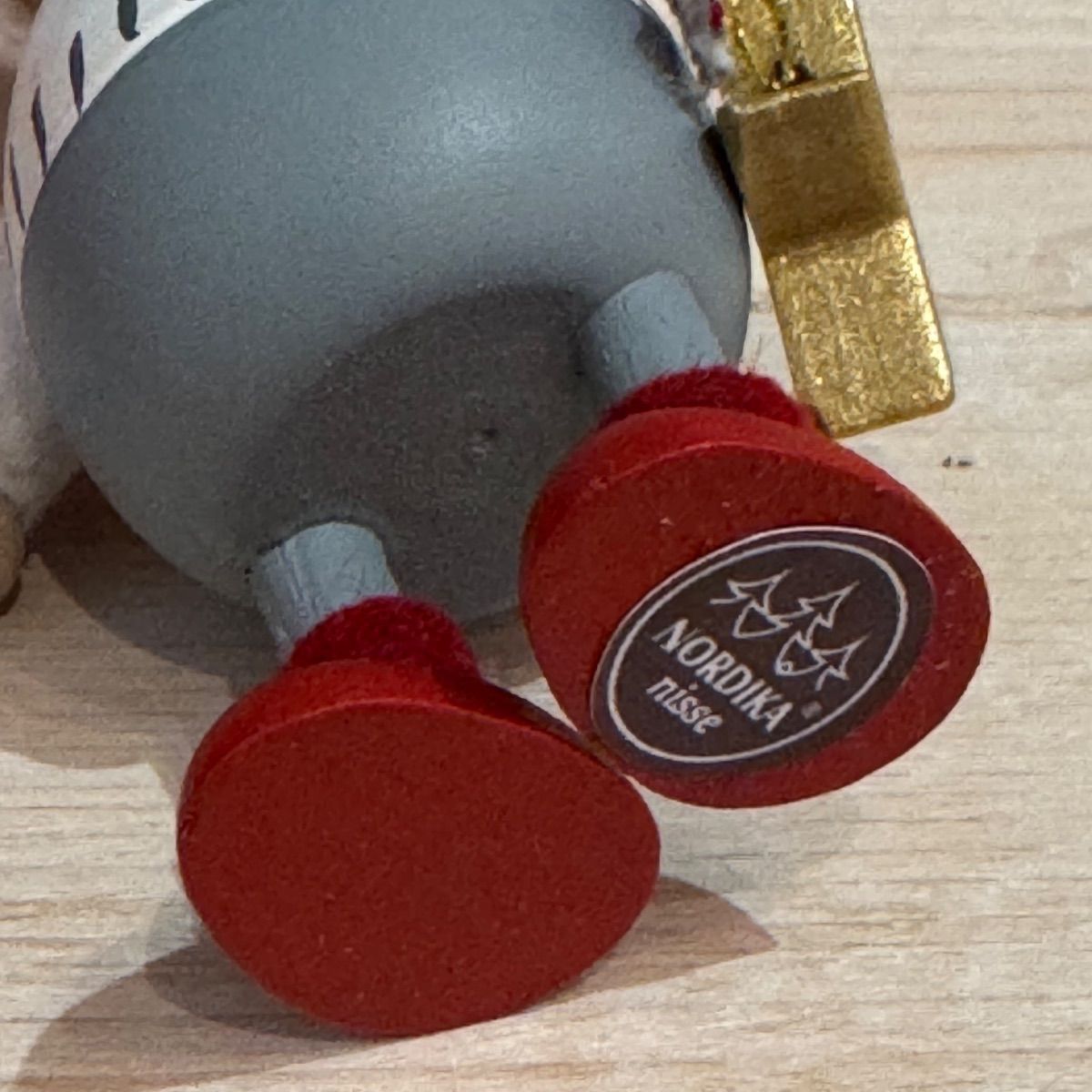 星を見上げるサンタ