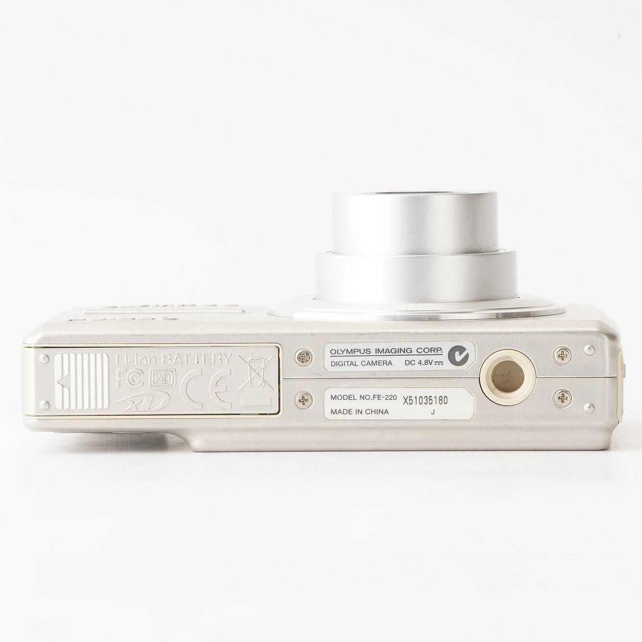 1552【希少品】OLYMPUS オリンパス FE-220D デジカメ シルバー OLYMPUS