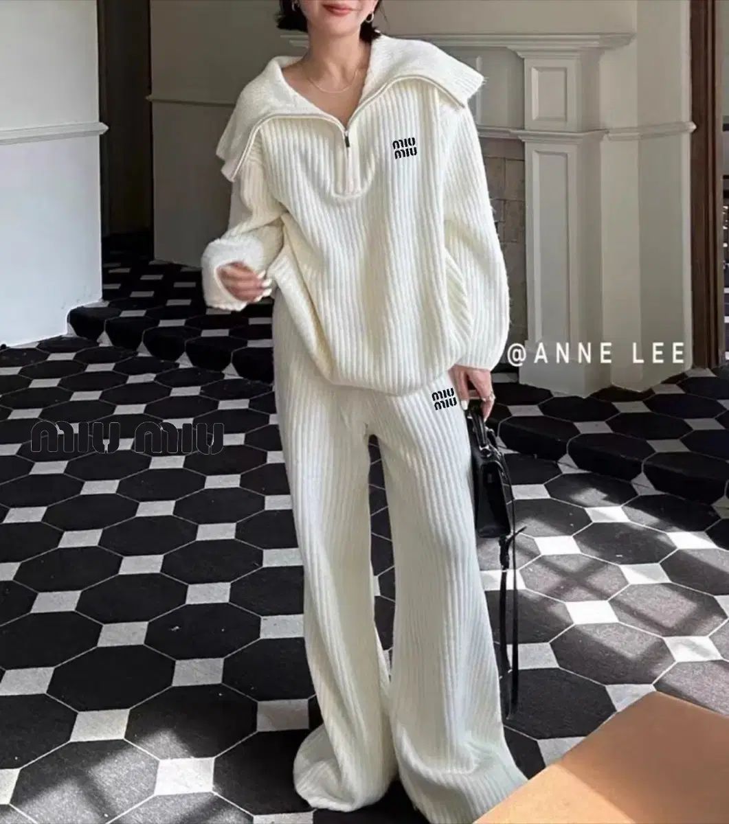 ミミ 刺繍 ロゴ ルーズフィット 半オープン セットアップ