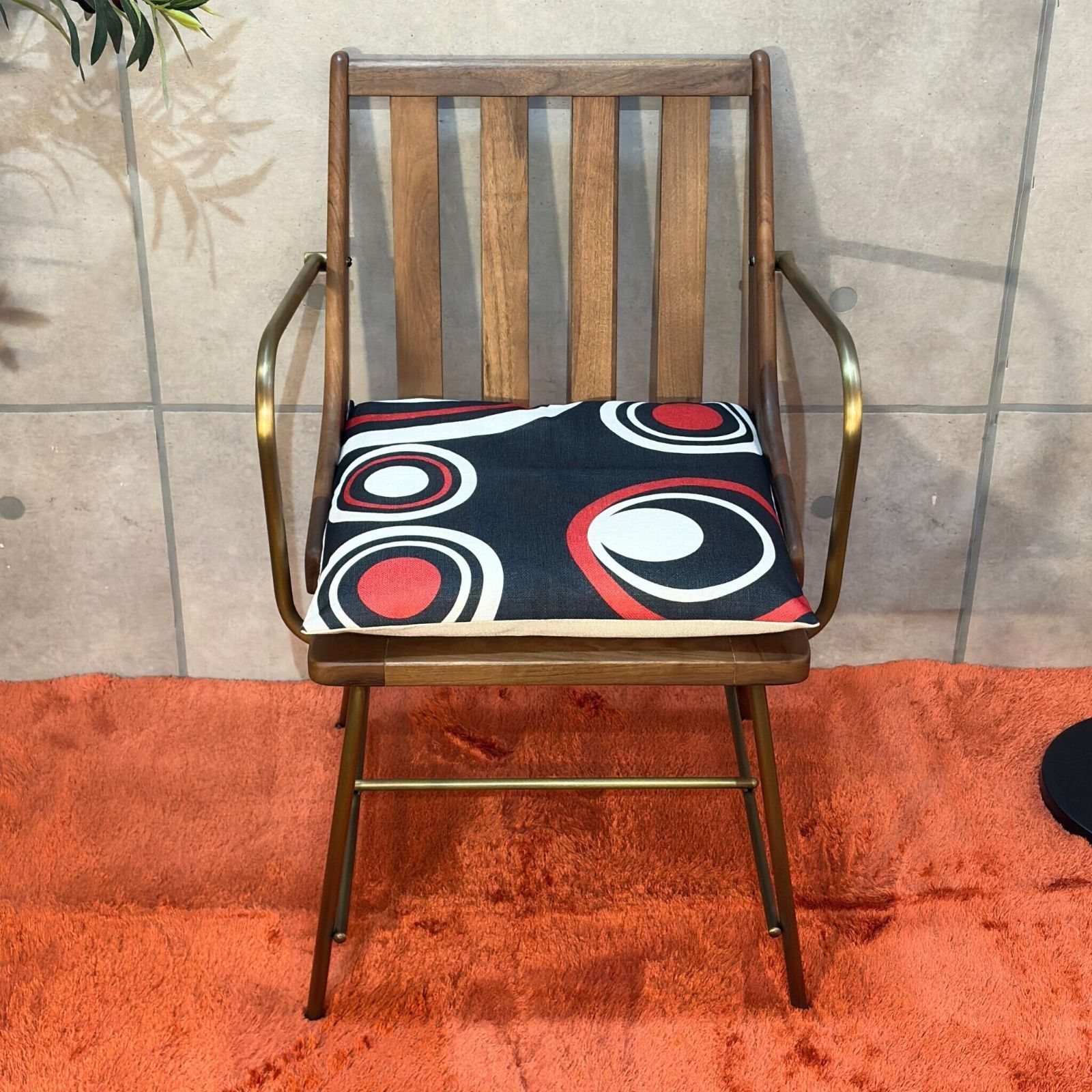 新品】ラウンジチェア 真鍮仕上げフレーム ウォルナット無垢材