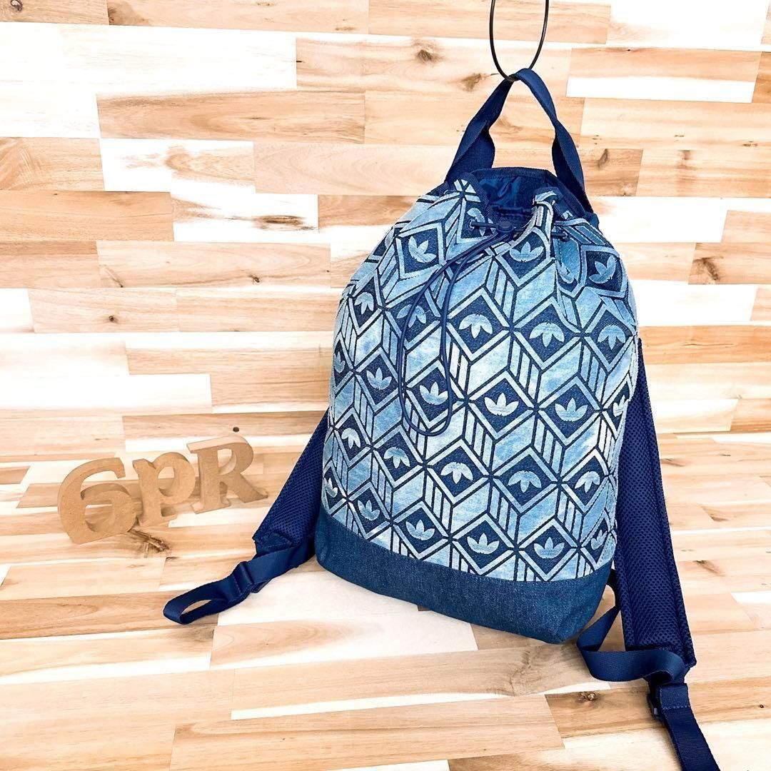 アディダス ムラ染めデニム トレフォイル ロゴ リュック 紺ネイビー