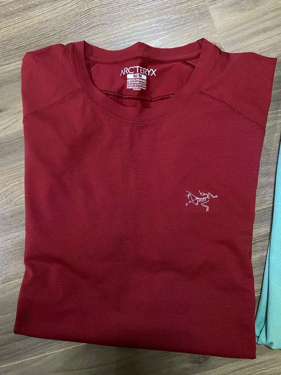 ARC TERYX アークテリクス ウールトゥー 長袖 レッド M