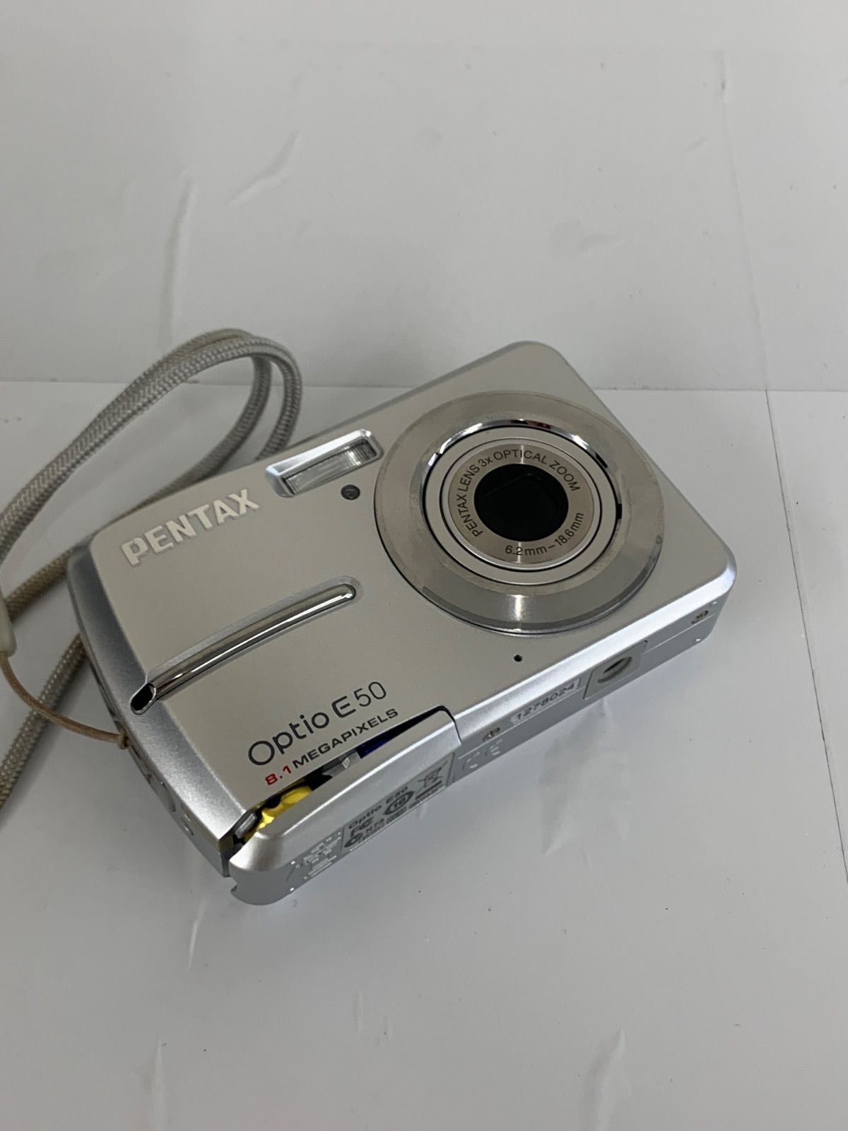 ％3 通電動作 済み Pentax Optio E50 単三電池式 コンパクトデジタルカメラ 電池入れるとカバーが閉まらないが動く カメラ 1