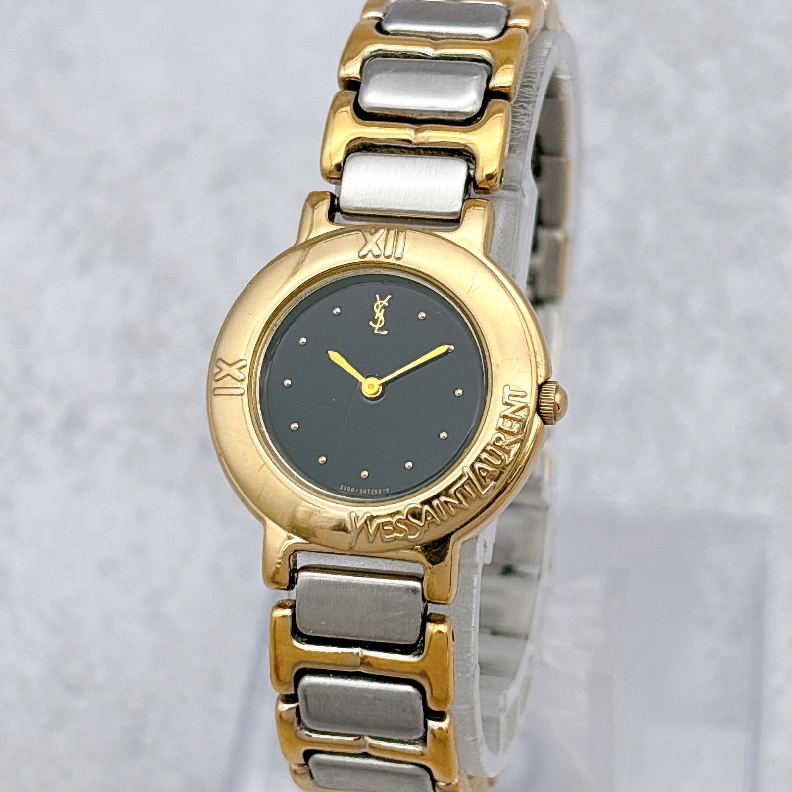 稼働 Yves Saint Laurent YSL レディース 腕時計 ブラック文字盤 ゴールド × シルバー コンビ 2200-229789 Y クォーツ 65