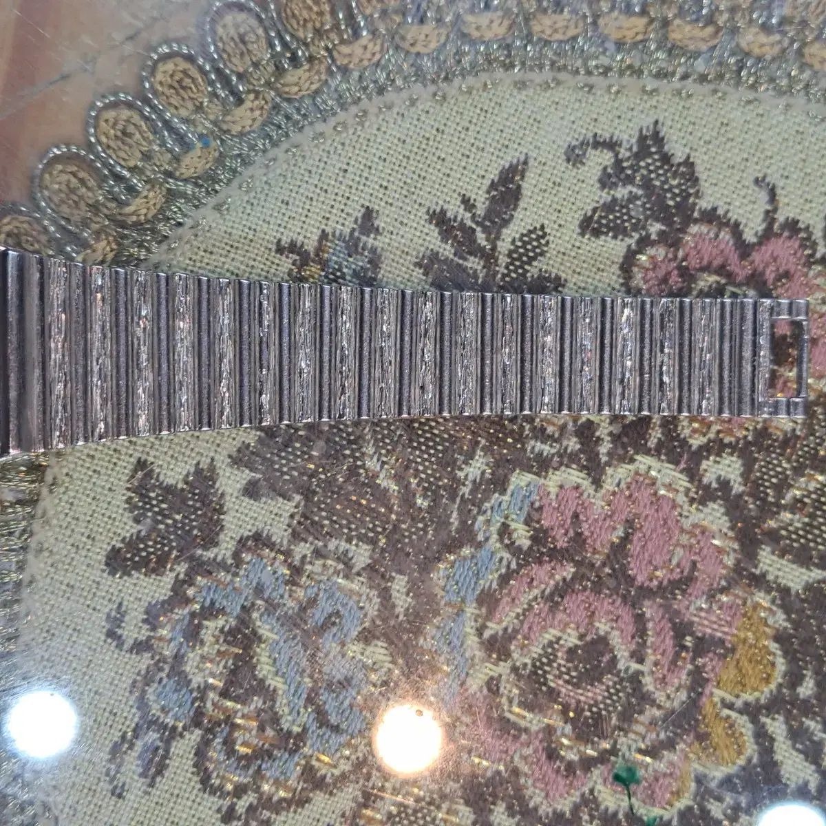  トゥー リー レディース 刺繍 数 時計 金属ベルト 時計