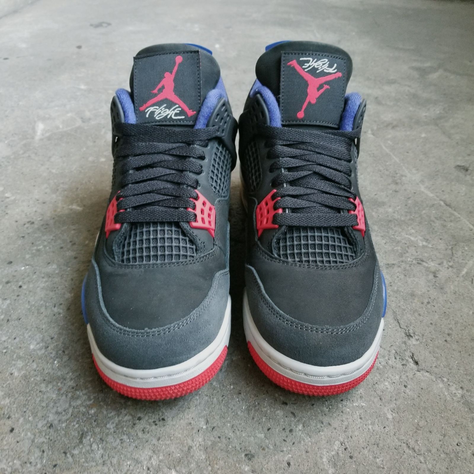 NIKE AIR JORDAN 4 RETRO 