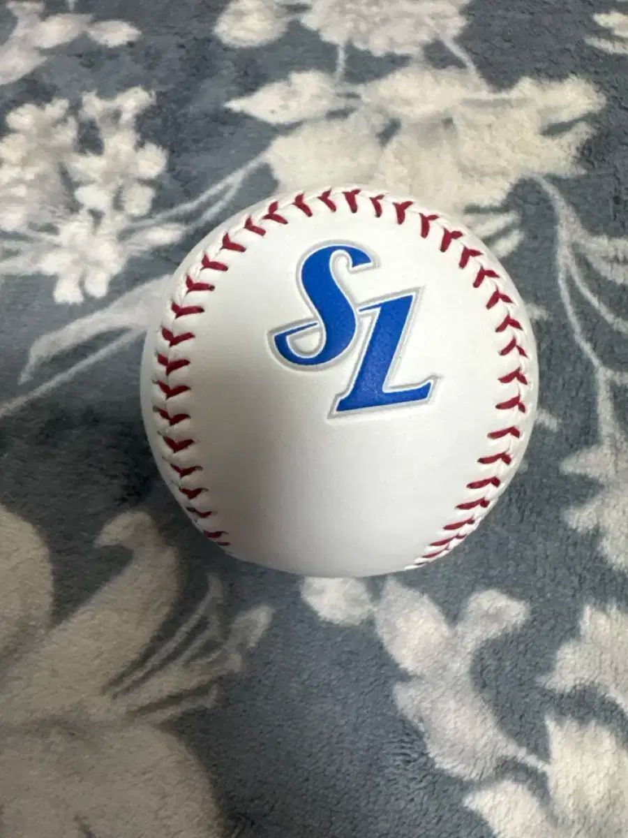 SEIBU Lions サイン入り野球ボール 西武ライオンズ サイン入り野球ボール 22 田淵幸一 - メルカリ