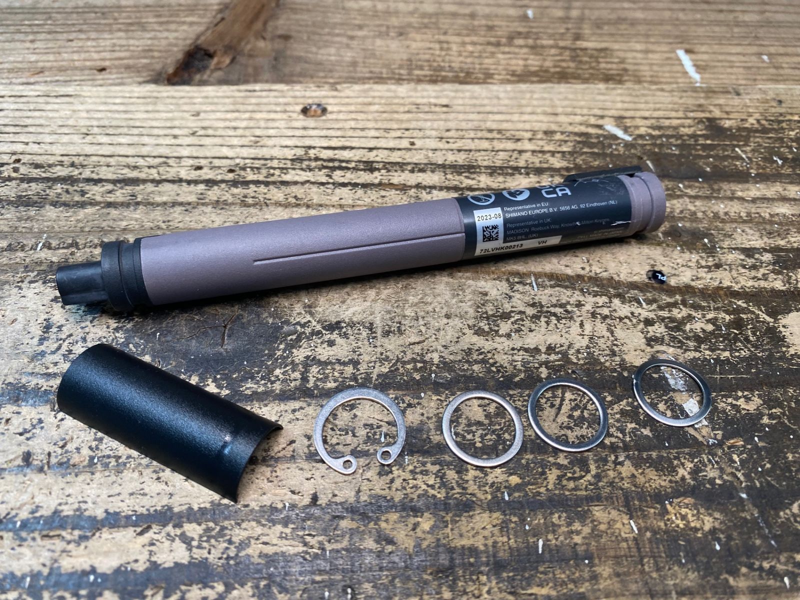 シマノ　Di2 BT-DN110-A ビルトインバッテリー Amazon | シマノ(SHIMANO) BT-DN110-A ・全長152mm ビルトイン(内蔵式