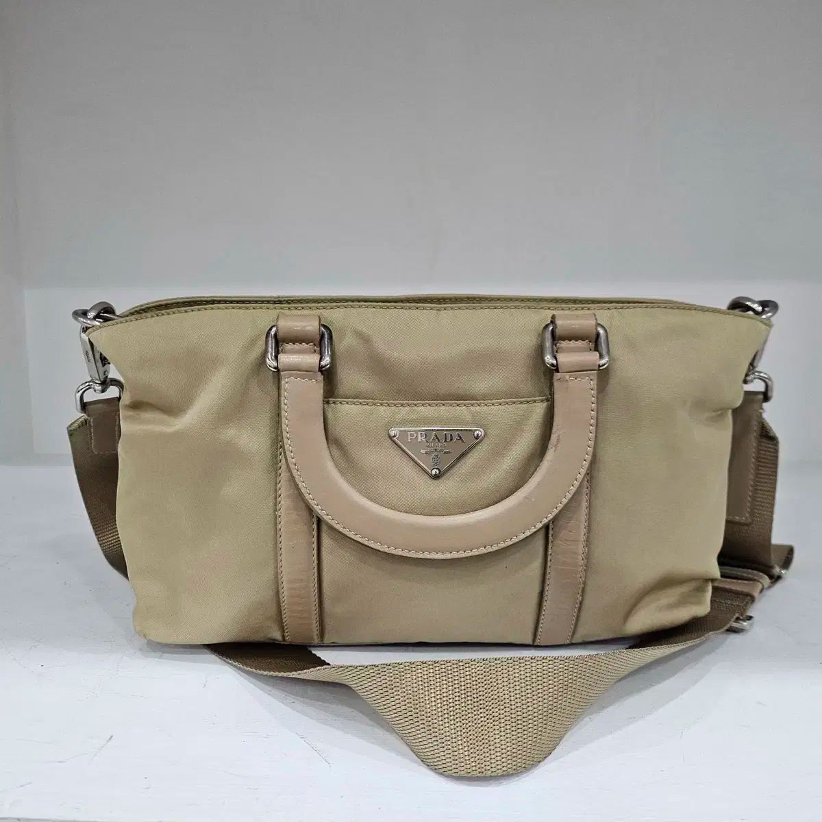 PRADA プラダ 三角プレート ロゴ クロス 兼 ハンドバッグ