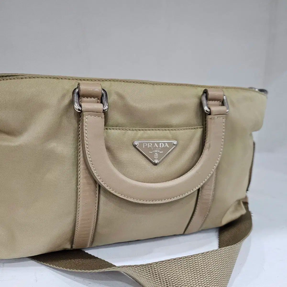 PRADA プラダ 三角プレート ロゴ クロス 兼 ハンドバッグ