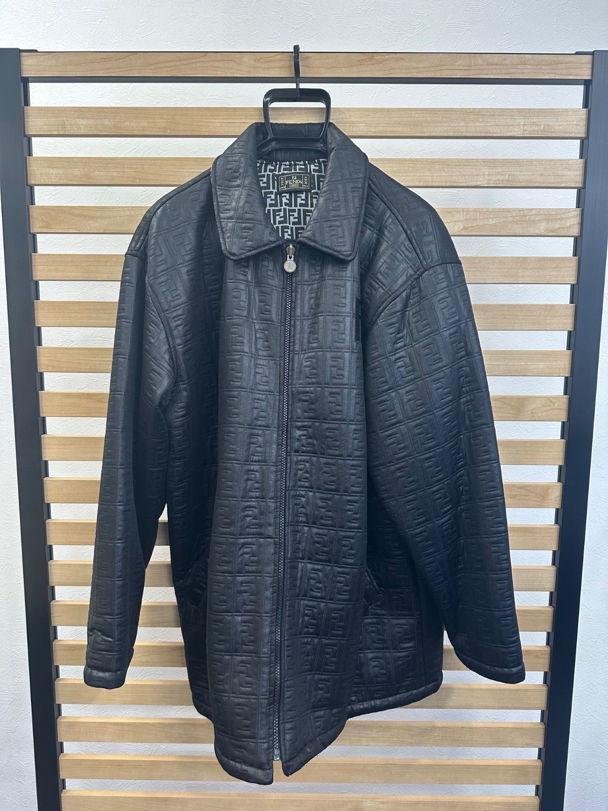 FENDI フェンディ ジップジャケット ブルゾン ズッカ柄 バックロゴ