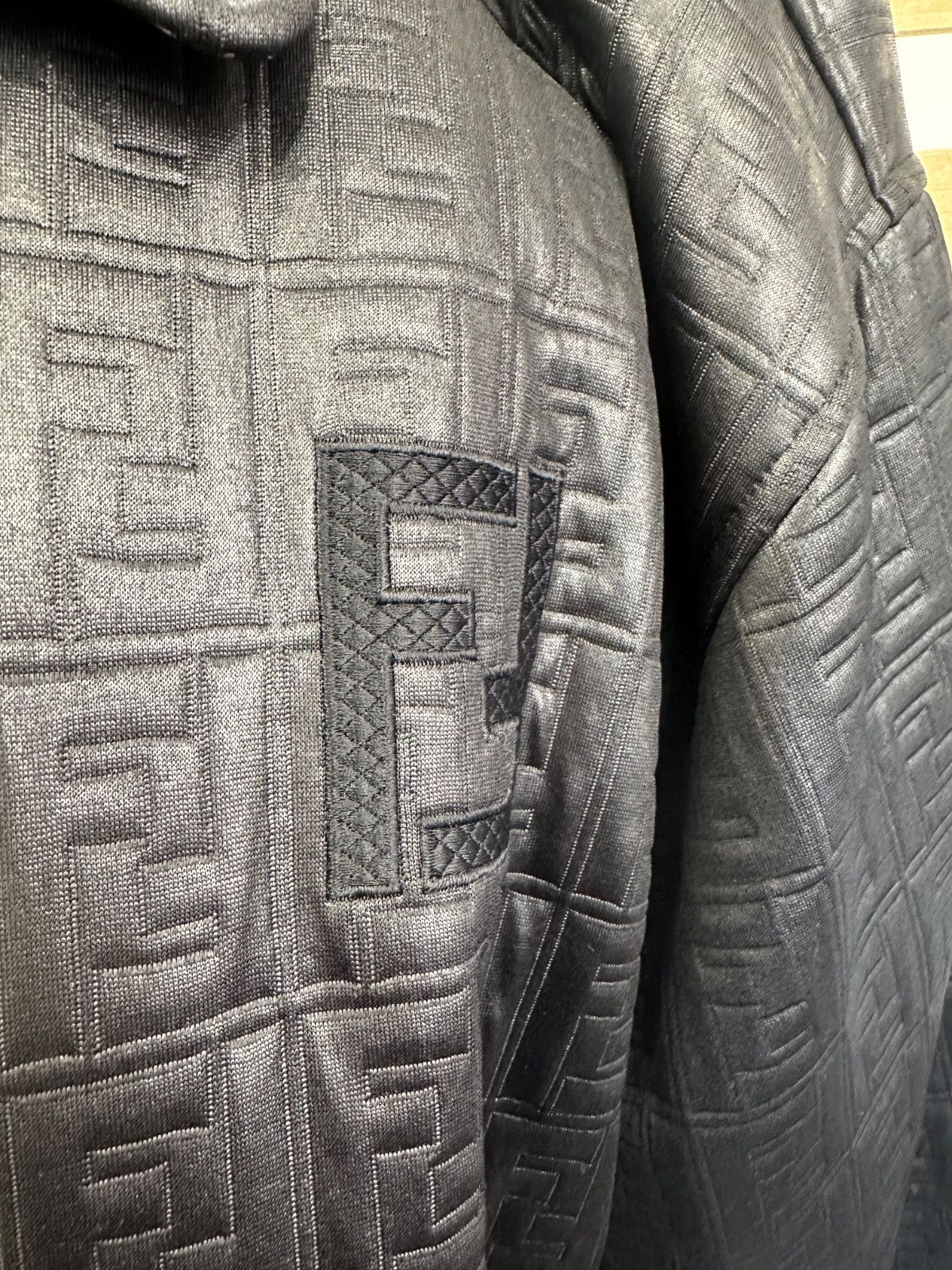 FENDI フェンディ ジップジャケット ブルゾン ズッカ柄 バックロゴ