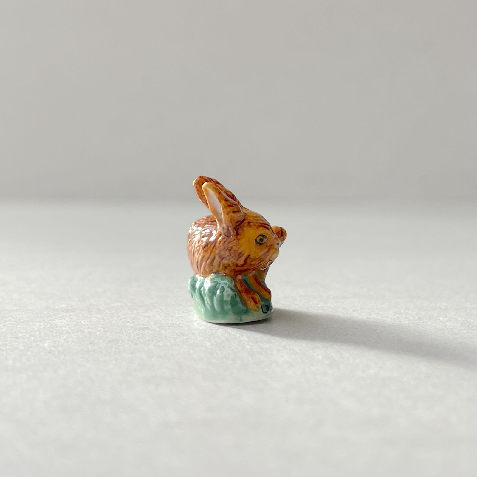 フェーヴ 野ウサギの子ども① 子ウサギたち フランス フェーブ