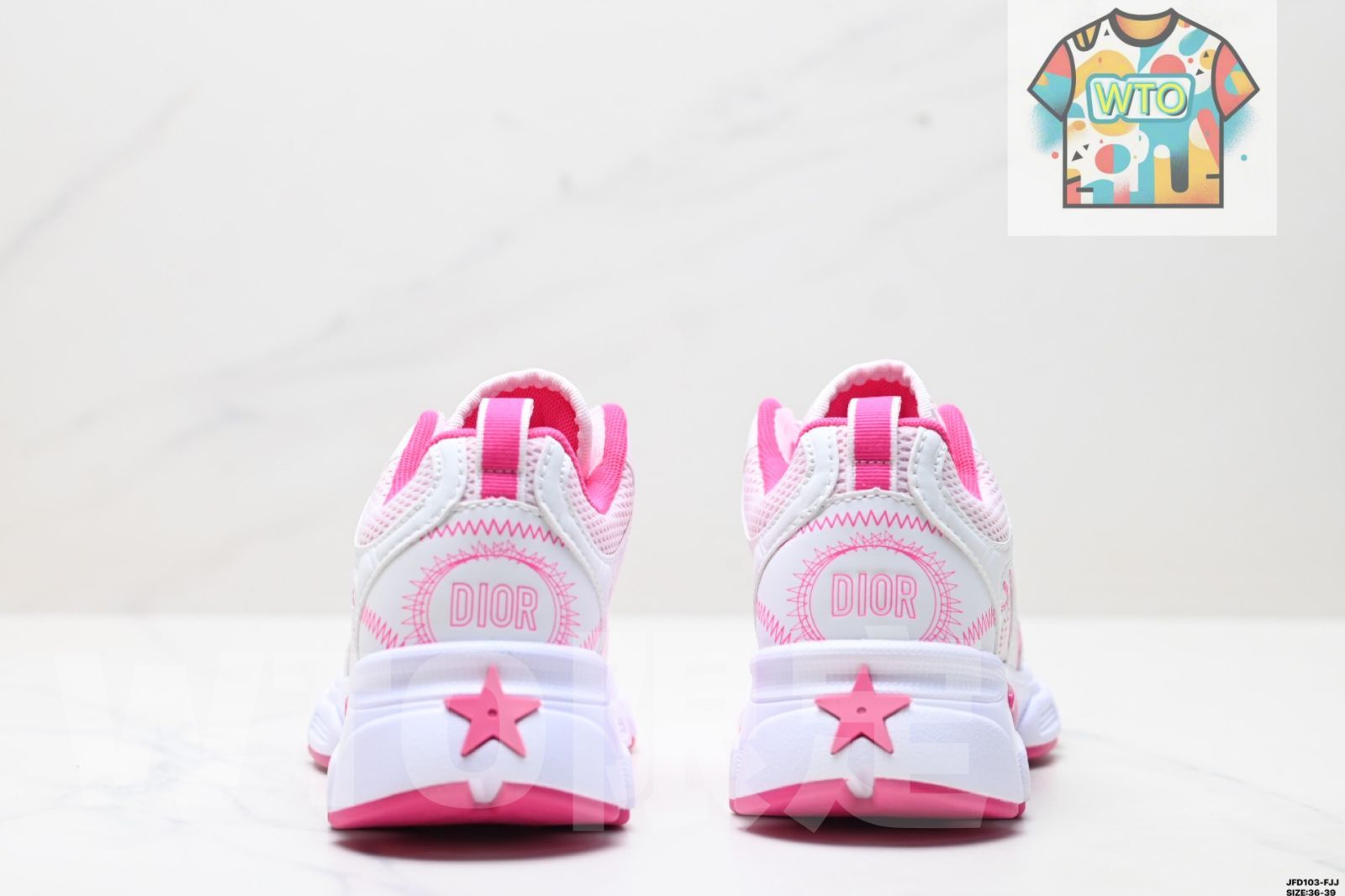 スポーツランニングシューズ