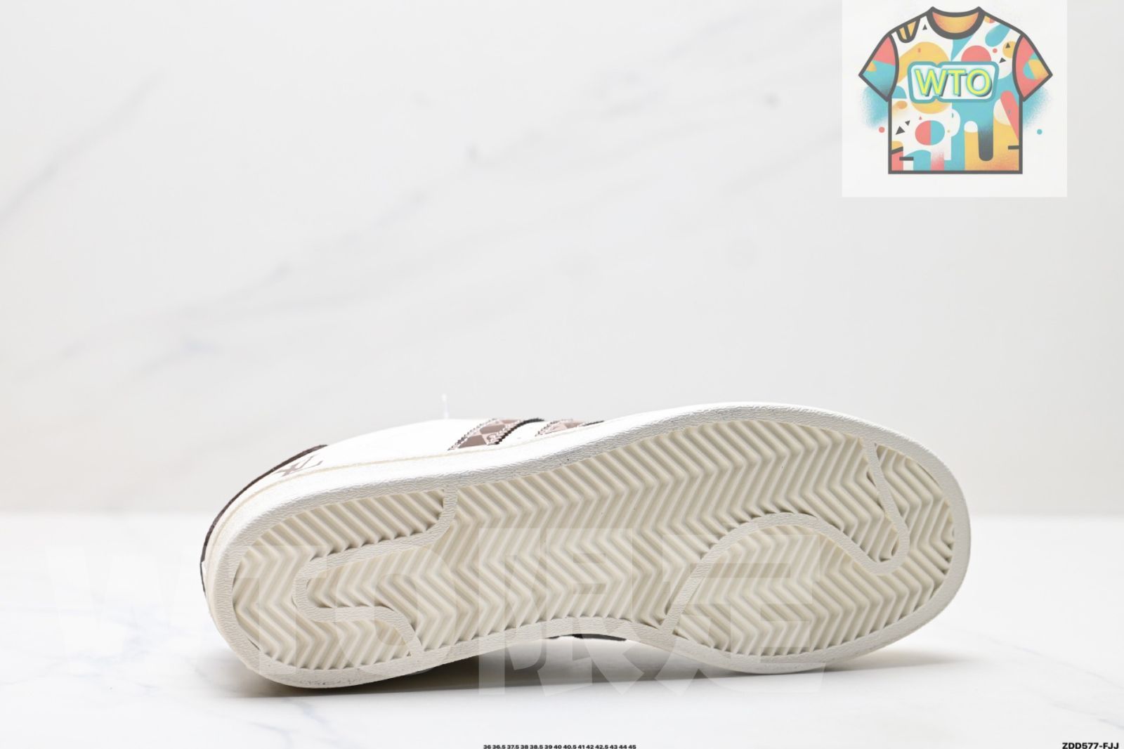 スケートシューズ