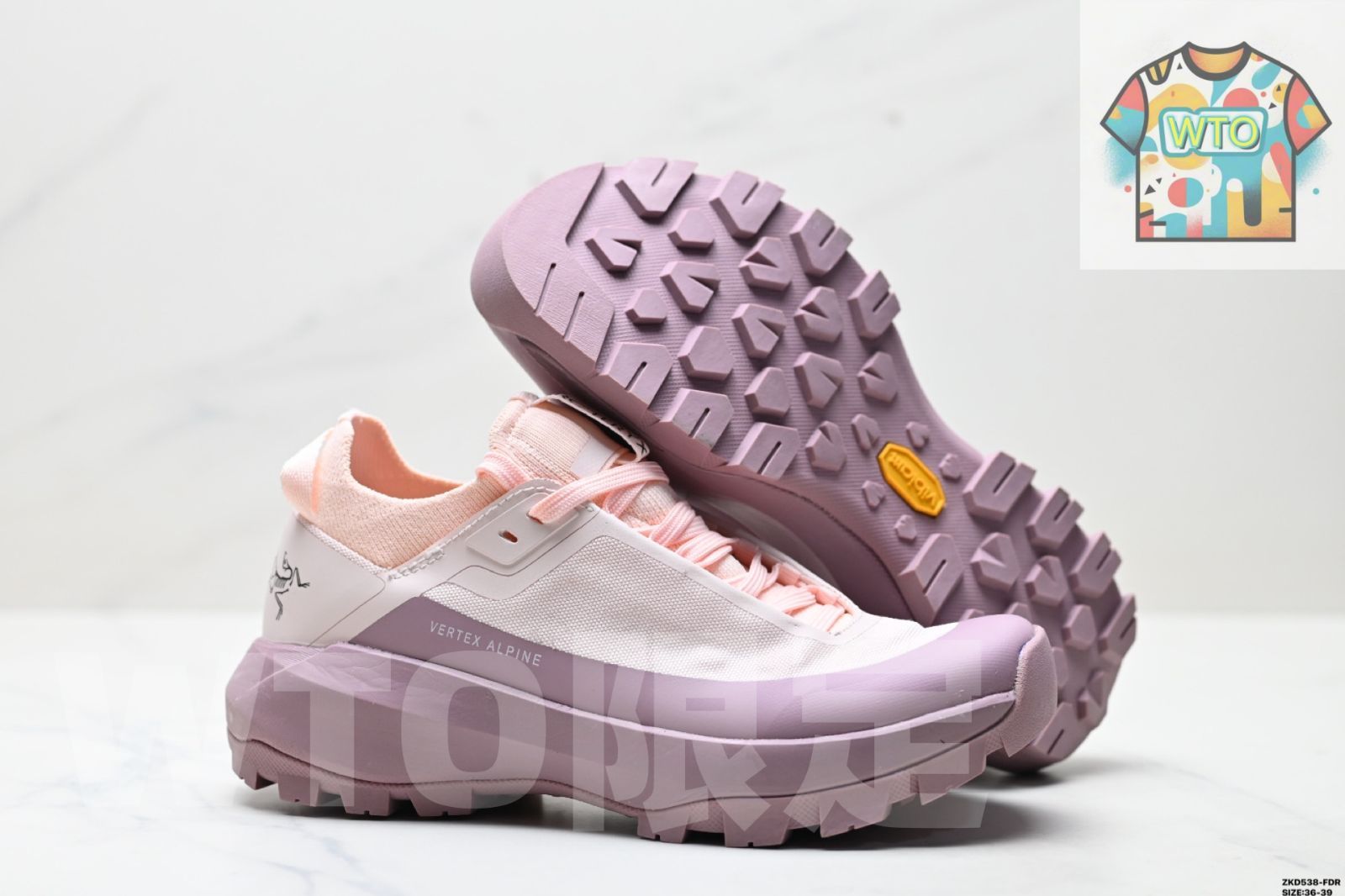 防水処理済みローカットアウトドアハイキングブーツ