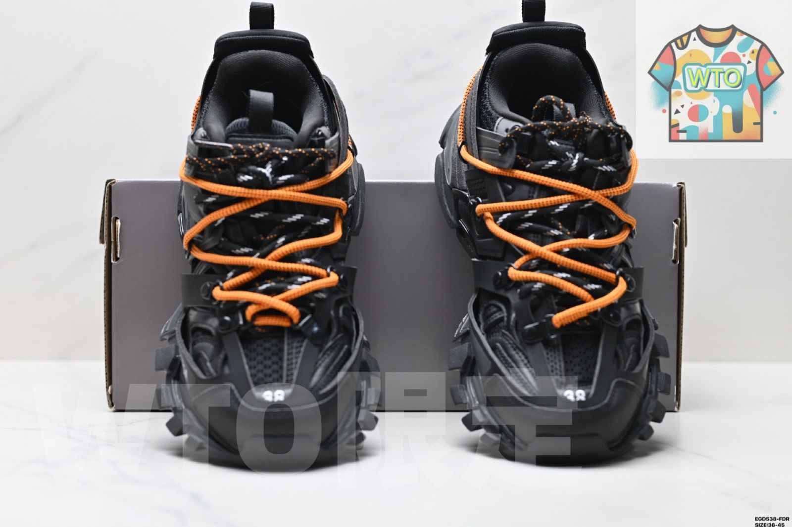  バレンシアガ Balenciaga Track Trail 丸首 まるがしら レースアップロートップレトロスタイルのスニーカー スニーカー 靴