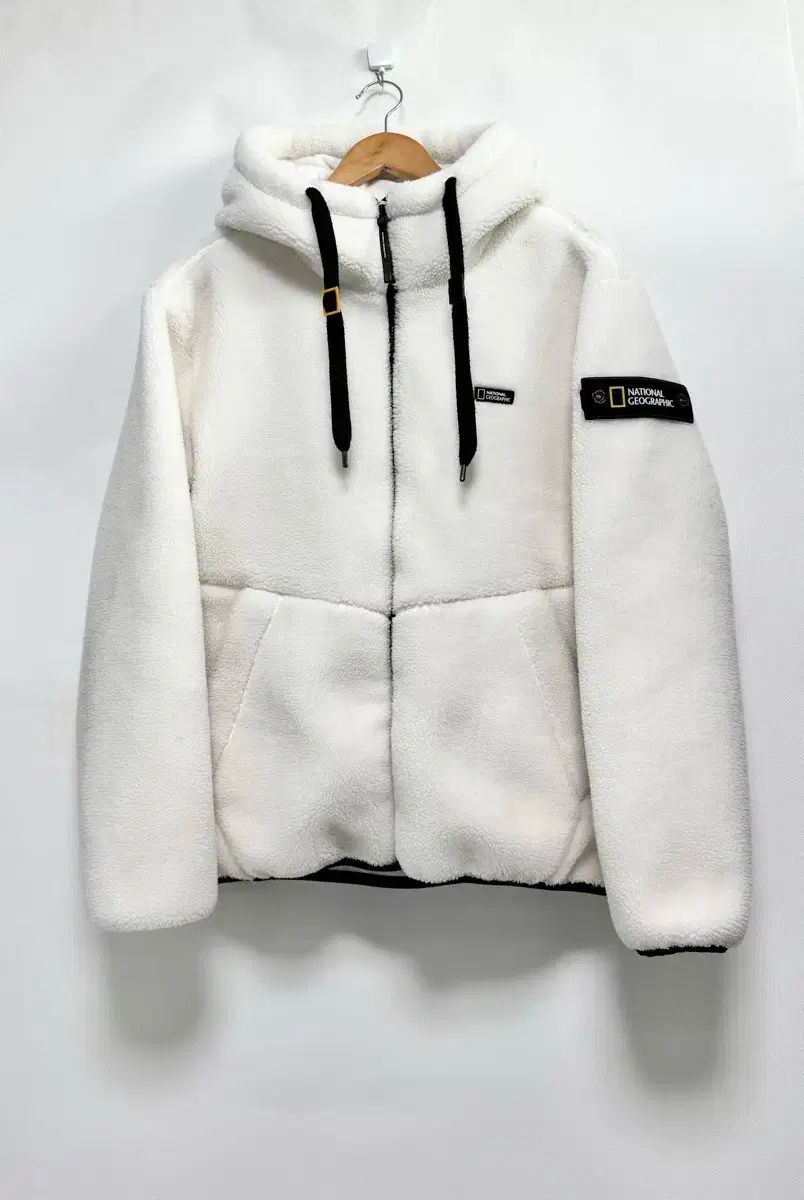 ナショナルジオグラフィック 新モデルデザイン ボア フリースジャケット 100 白