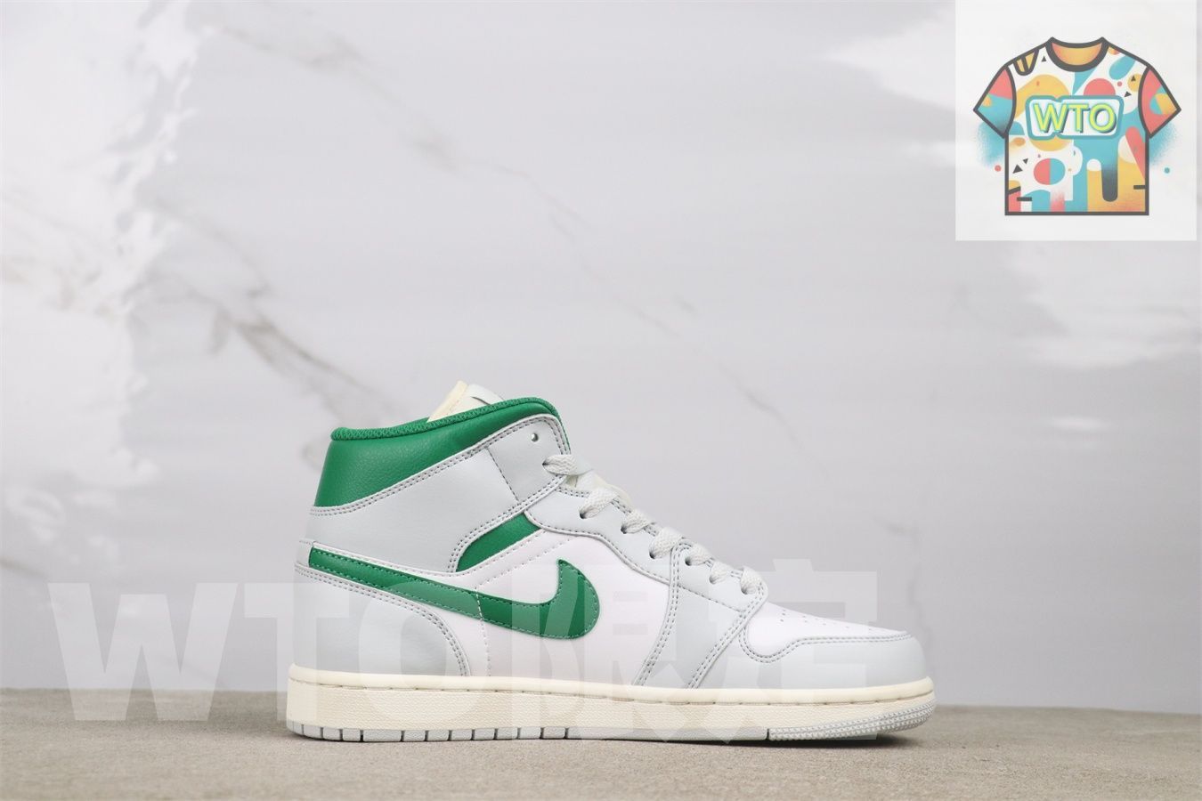 今日 Jordan DQ 8423-142 ジョーダン 1 ミッドカット グレーグリーン Gray Green