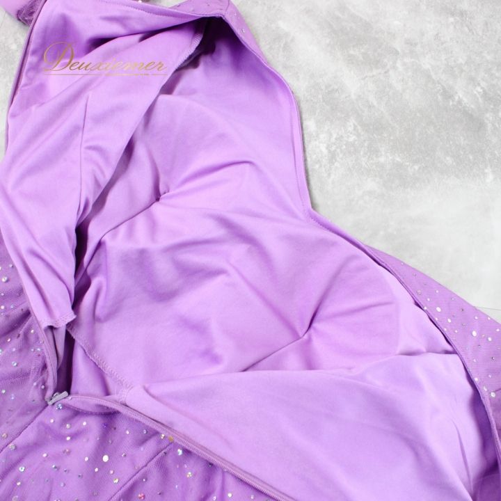 アシンメトリーデザイン チョーカー付き