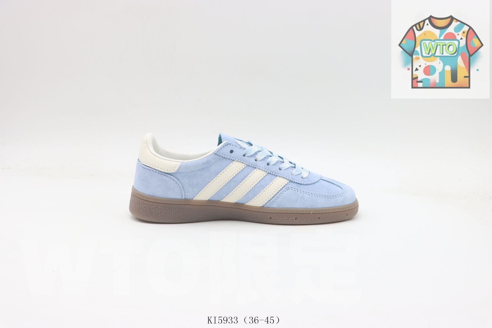 今日 アディダス ボードシューズ ブルーアンドホワイト KI 5933