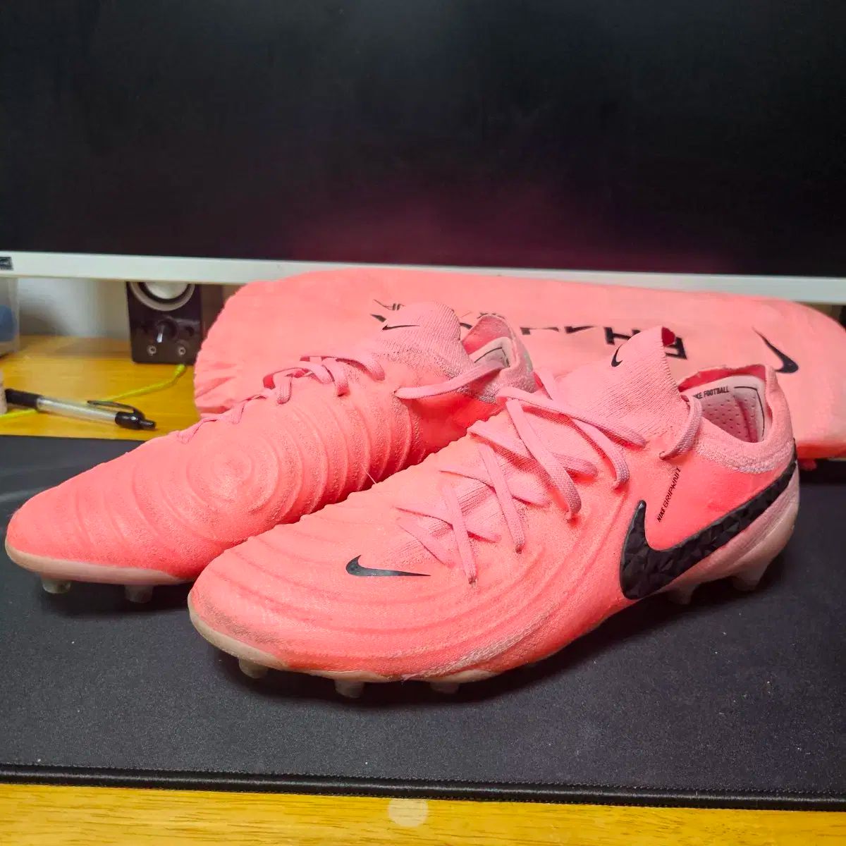 ナイキ FANDOM gx 2 エリート AG 260 mm