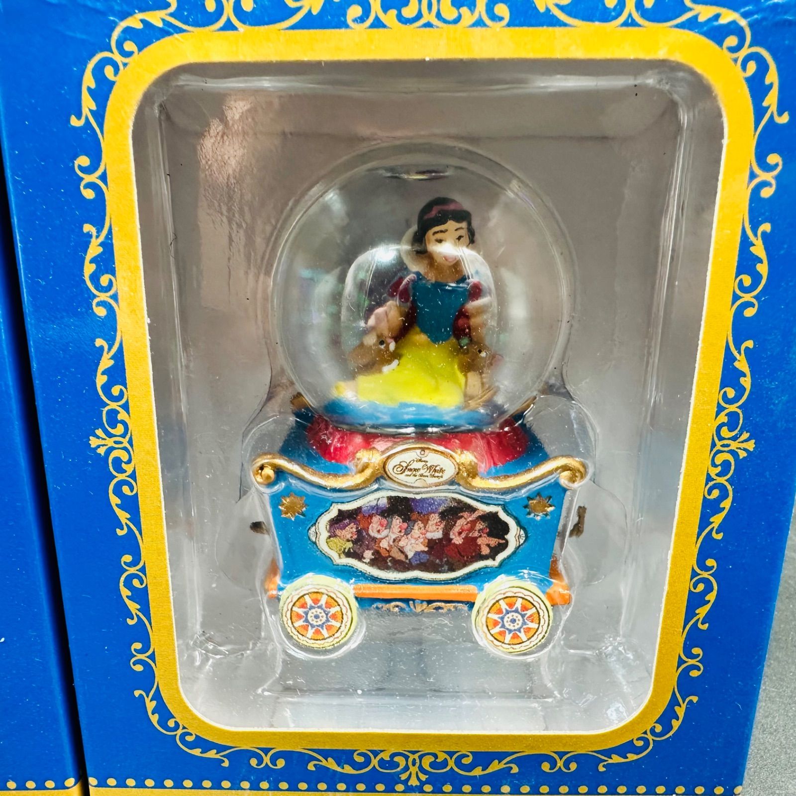 ディズニー スノードーム まとめ売り 白雪姫 オーロラ姫 - メルカリ